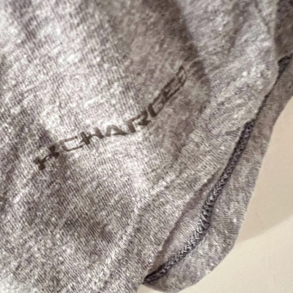 🌺 5 for $15 🌺 Under Armour Tee - Picture 4 of 5